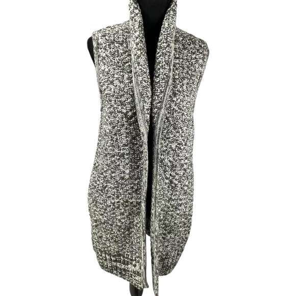 GAP Sweaters - GAP Wool Acrylic Alpaca Blend Chunky Knit Black White Long Line Sweater Vest M